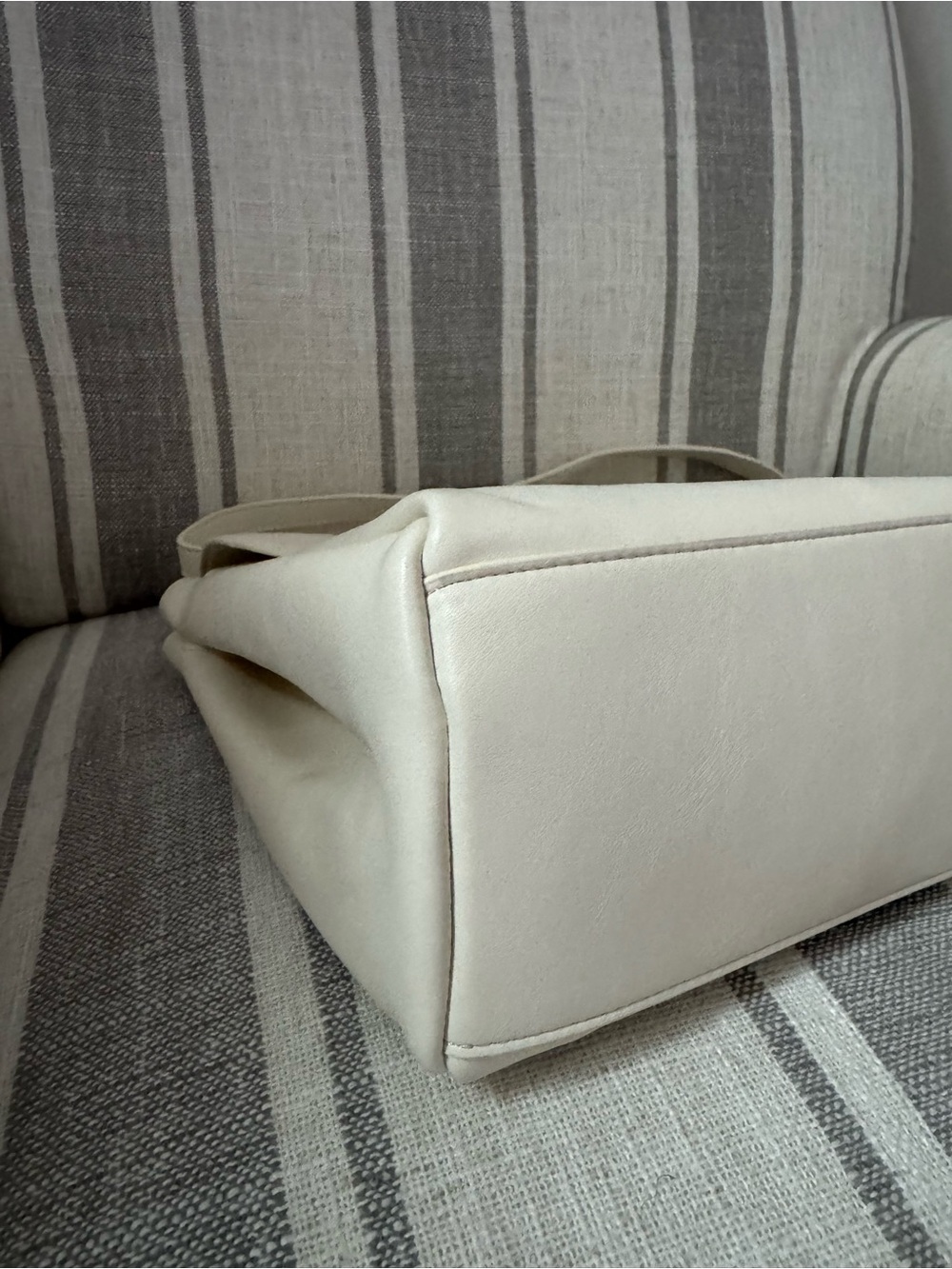 JW PEI Hilary Flap Shoulder Bag - Picture 7 of 10
